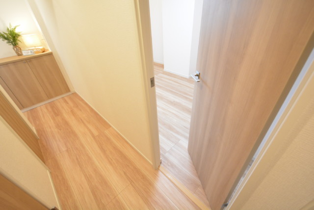 中野ハイネスコーポ 洋室1