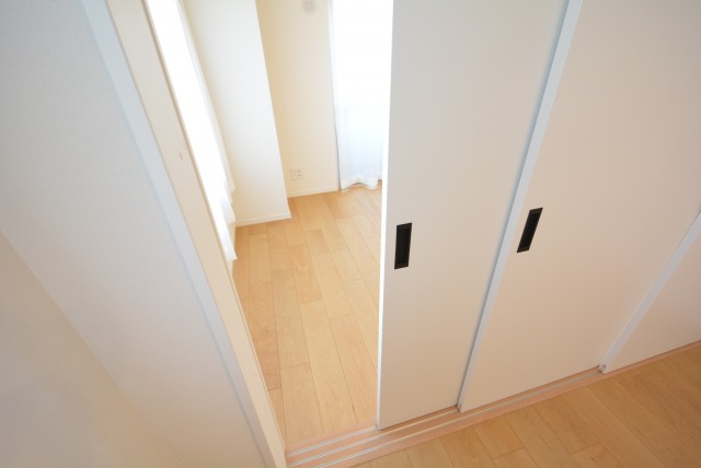 ヴァンヴェール世田谷 洋室2