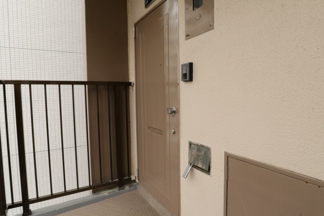 田町東豊エステート 玄関