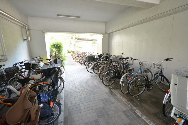 東中野ハイム 駐輪場