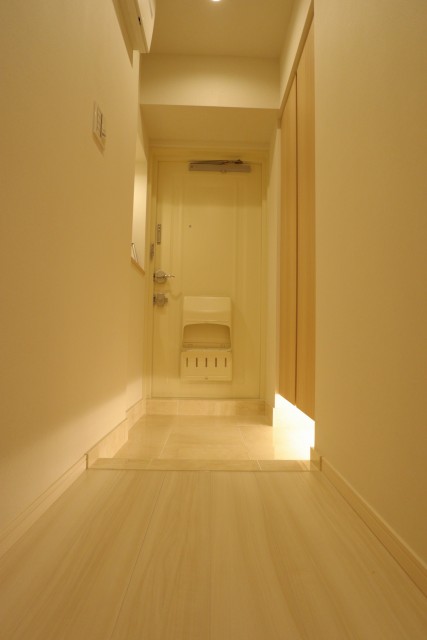 田町東豊エステート 玄関