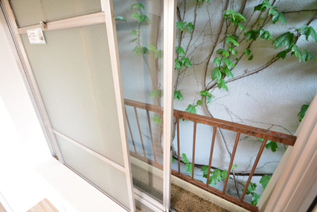 中野ハイネスコーポ 洋室2