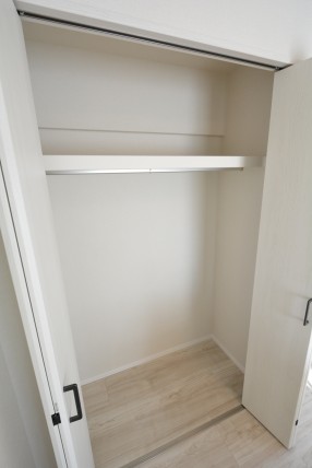 松見坂武蔵野マンション 洋室1