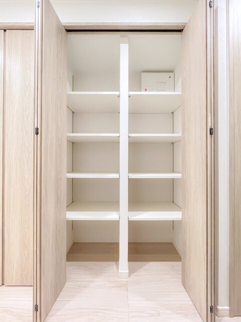 フリーディオ芝公園 玄関廊下