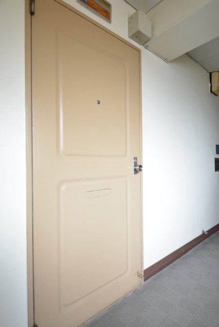 中野ハイネスコーポ 玄関