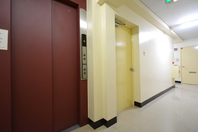 ヴァンヴェール世田谷 玄関