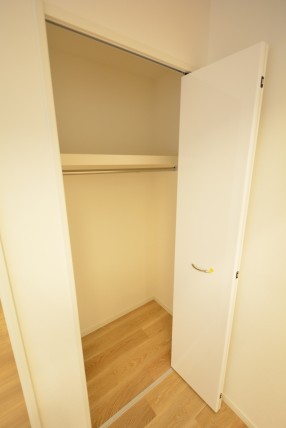 マンション雅叙苑 洋室1