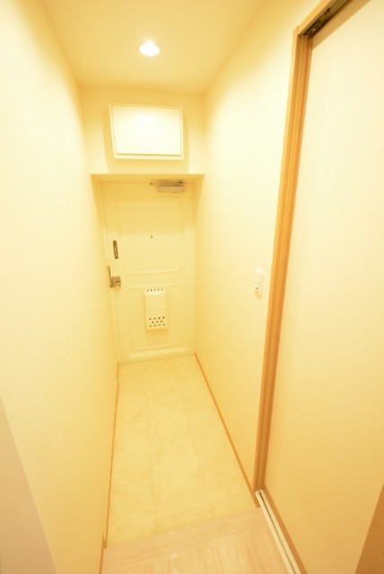 中野ハイネスコーポ 玄関