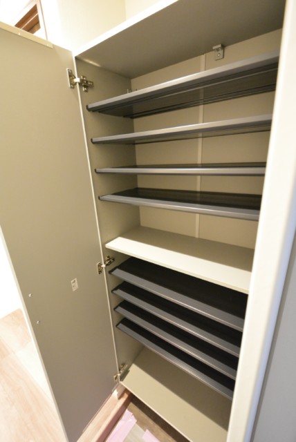 トーエイ高井戸 玄関