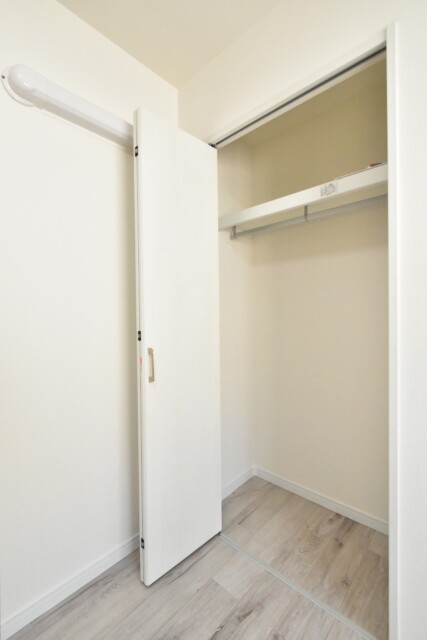 ライオンズシティ渋谷本町 洋室1