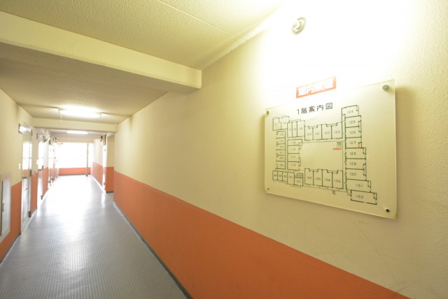 パイロットハウス北新宿 玄関