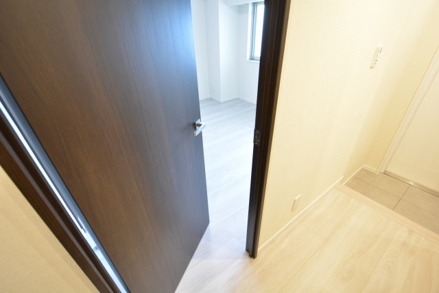 三田ナショナルコート 洋室1