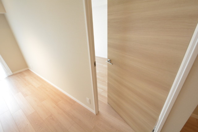 秀和代官山レジデンス 洋室2