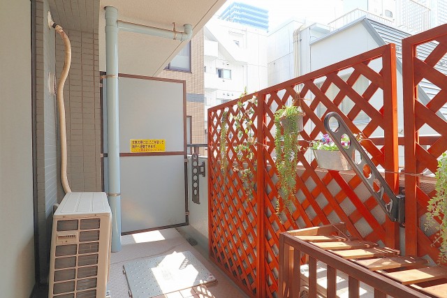 クレストフォルム月島セントラルコート バルコニー