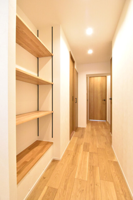 目黒グレースマンション 廊下収納