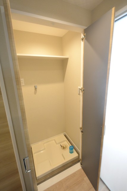 秀和代官山レジデンス 玄関