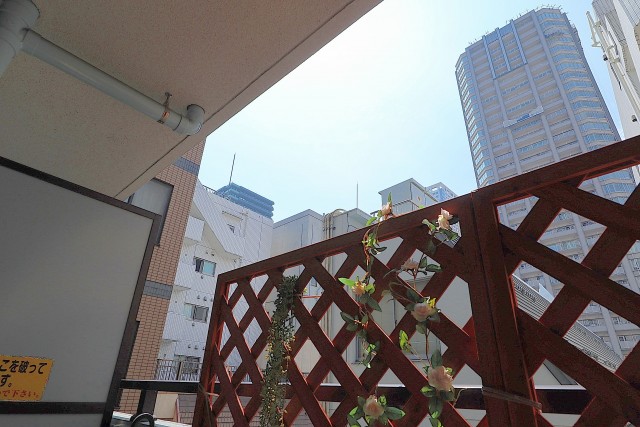 クレストフォルム月島セントラルコート バルコニー