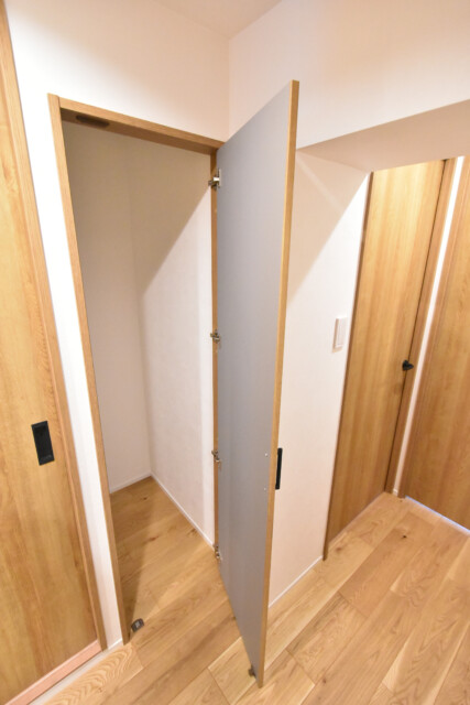 目黒グレースマンション 廊下収納