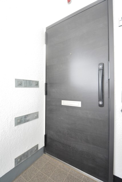 秀和代官山レジデンス 玄関