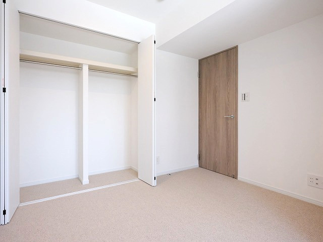 パークハイム中野坂上 洋室1