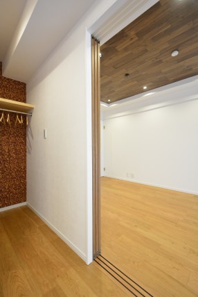 NK五反田コータース 洋室