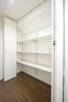 駒場ネオパレス 玄関 駒場ネオパレス 玄関