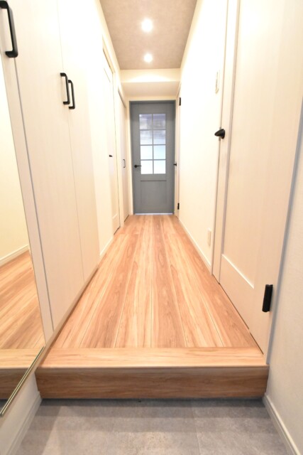 三軒茶屋スカイハイツ 玄関