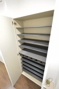 駒場ネオパレス 玄関 駒場ネオパレス 玄関