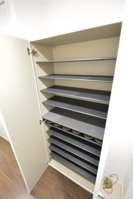 駒場ネオパレス 玄関