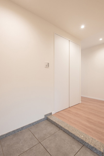 ラグナタワー 玄関