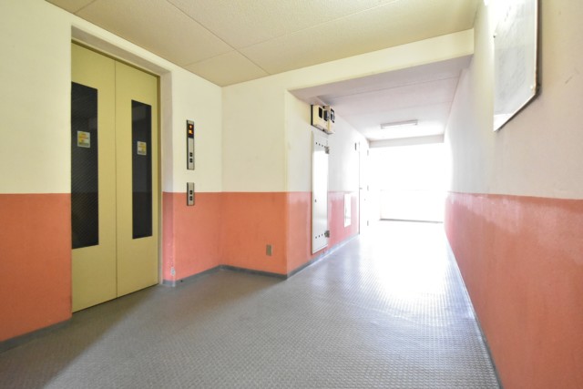 パイロットハウス北新宿 玄関