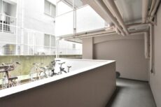 三軒茶屋スカイハイツ 玄関