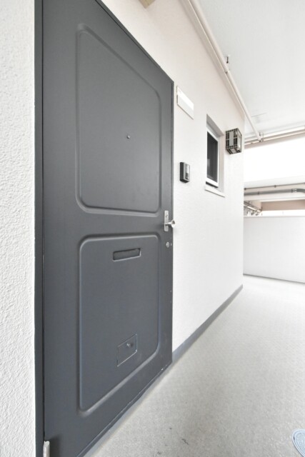 三軒茶屋スカイハイツ 玄関