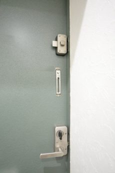 駒場ネオパレス 玄関 駒場ネオパレス 玄関