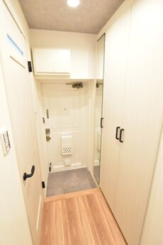 三軒茶屋スカイハイツ 玄関