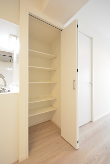 モナーク三軒茶屋 LDK