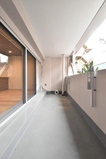 三軒茶屋スカイハイツ バルコニー