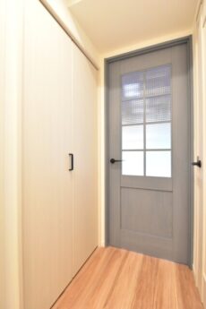 三軒茶屋スカイハイツ 廊下クローゼット