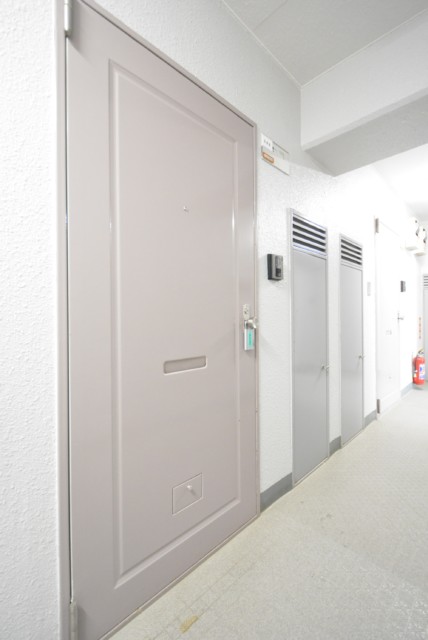 モナーク三軒茶屋 玄関