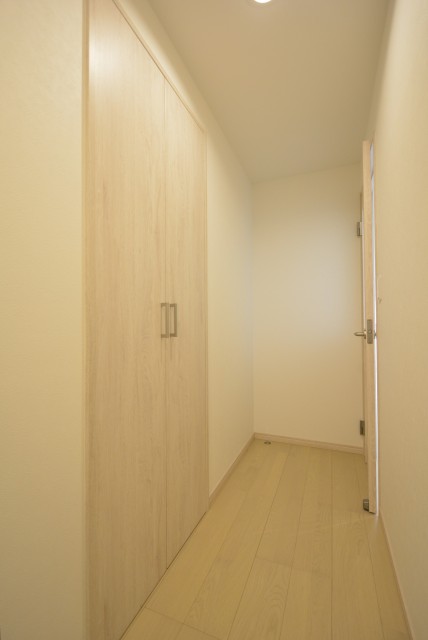 日生野沢マンション 廊下収納