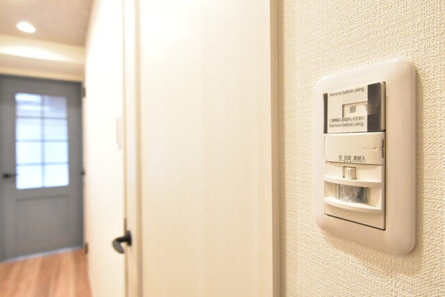 三軒茶屋スカイハイツ 玄関