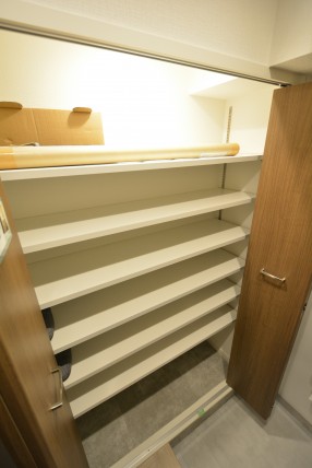 上馬ハイホーム 玄関