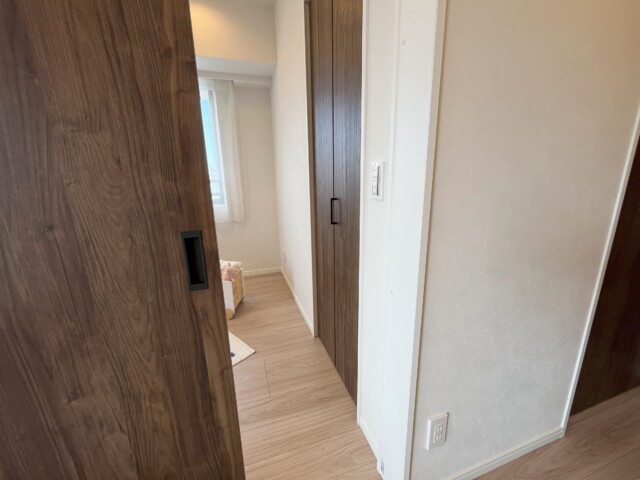 クレッセント渋谷神泉 洋室1