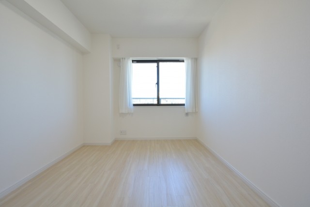 クレッセント渋谷神泉 洋室1