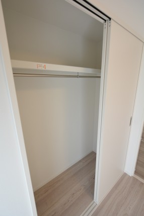 ビッグ武蔵野池袋 洋室2