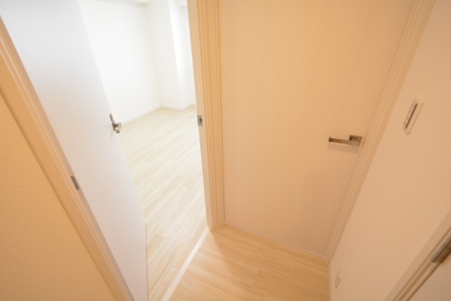 クレッセント渋谷神泉 洋室1