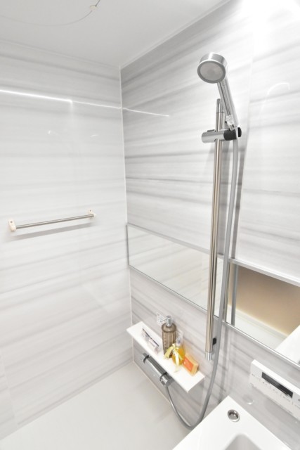 ヴァンヴェール世田谷 浴室