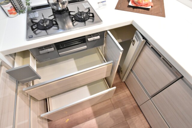 秀和第２高輪レジデンス キッチン