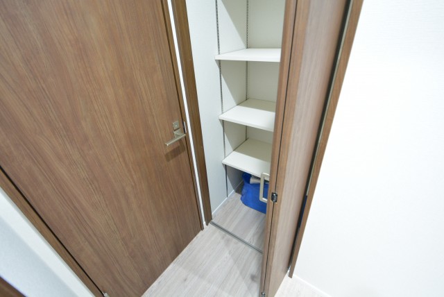 マンション小石川台 廊下収納