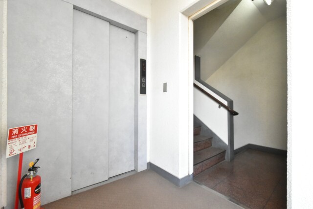 秀和第２高輪レジデンス 玄関